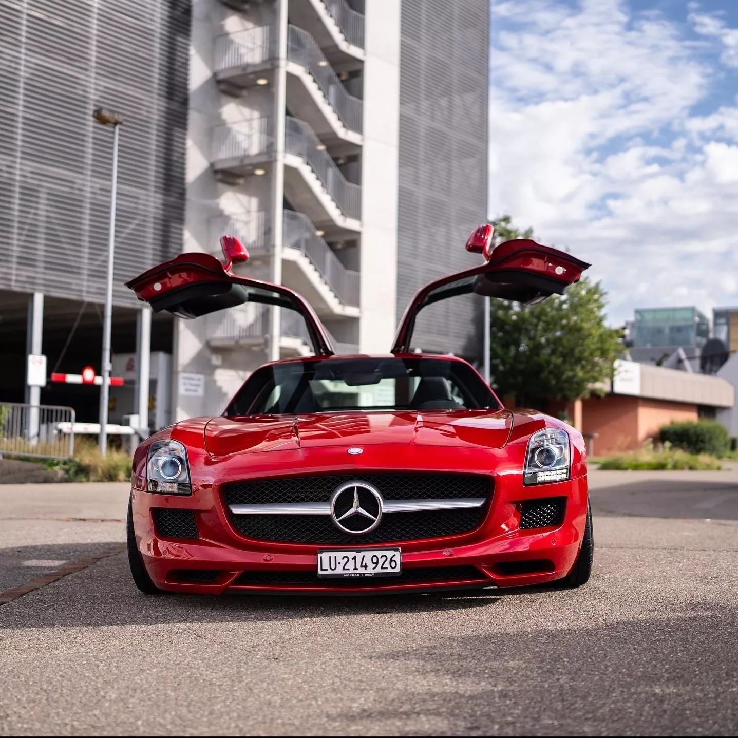 Mercedes SLS AMG